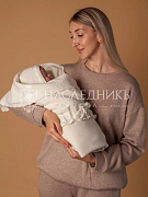 Конверт на выписку НаследникЪ Выжанова Плед с поясом с розой НВ2009 экрю