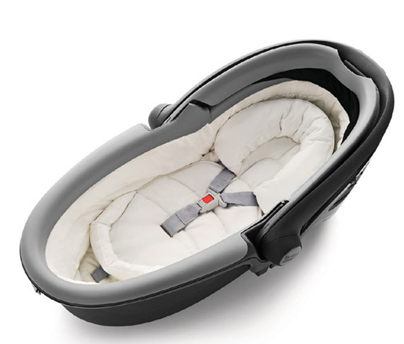 Автолюлька для новорожденных в лежачем положении фото